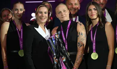 Marta Nawrocka z zawodniczkami Czarnych Sosnowiec 