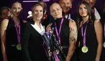 Marta Nawrocka z zawodniczkami Czarnych Sosnowiec 