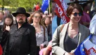 Zbigniew Hołdys i Maja Ostaszewska na marszu organizowanym przez Platformę Obywatelską 