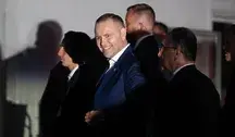 Prezydent RP Karol Nawrocki po przyjeździe na widowisko „Orzeł i Krzyż