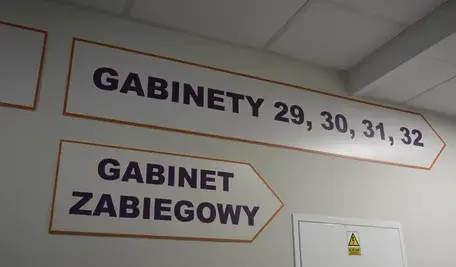 Informacja o wprowadzeniu od 1 lipca 2026 roku obowiązkowych zapisów przez centralną e-rejestrację na wizyty kardiologiczne oraz wybrane badania NFZ, mających skrócić kolejki i ograniczyć liczbę niewykorzystanych terminów.