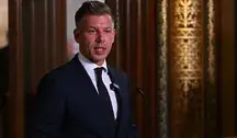 Premier Peter Magyar dązy do usunięcia prezydenta z urzędu