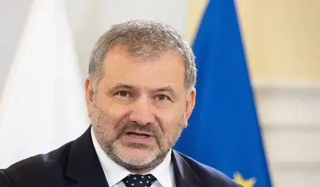 Waldemar Żurek zapowiedział złożenie wniosku o ekstradycję Zbigniewa Ziobry ze Stanów Zjednoczonych oraz zwrócił się do amerykańskich służb o wyjaśnienie podstaw jego pobytu na terytorium USA.