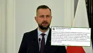 Władysław Kosiniak-Kamysz na tle biało-czerwonej flagi