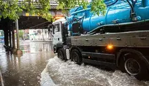 Zalany przejazd pod wiaduktem na ulicy Reymonta we Wrocławiu