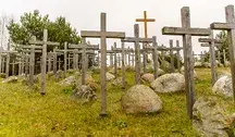 Symboliczny cmentarz - Pomnik Ofiar Obławy Augustowskiej w Gibach