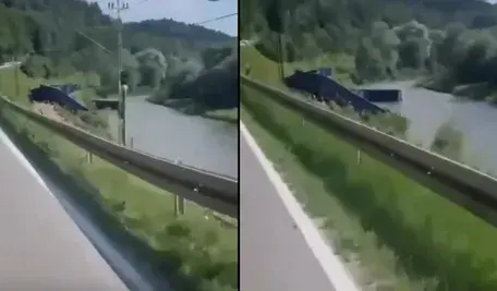 W Małopolsce wykoleił się pociąg towarowy PKP Cargo. Co najmniej sześć wagonów wypadło z torów, a część z nich miała wpaść do rzeki Poprad, powodując wstrzymanie ruchu kolejowego.