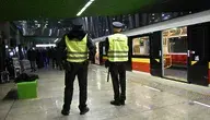 Bezsensowny wybryk Ukraińca sparaliżował ruch metra w ścisłym centrum Warszawy 