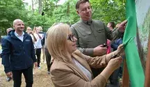 Minister Paulina Hennig-Kloska uroczyście otwiera las! Gratulujemy i dziękujemy!