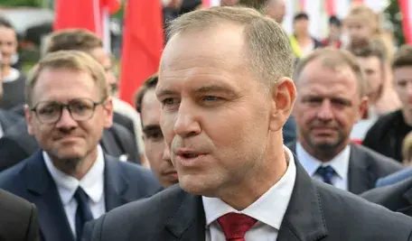 Prezydent Karol Nawrocki ogłosił w Dębicy, że znów skierował do senatu wniosek o przeprowadzenie referendum klimatycznego