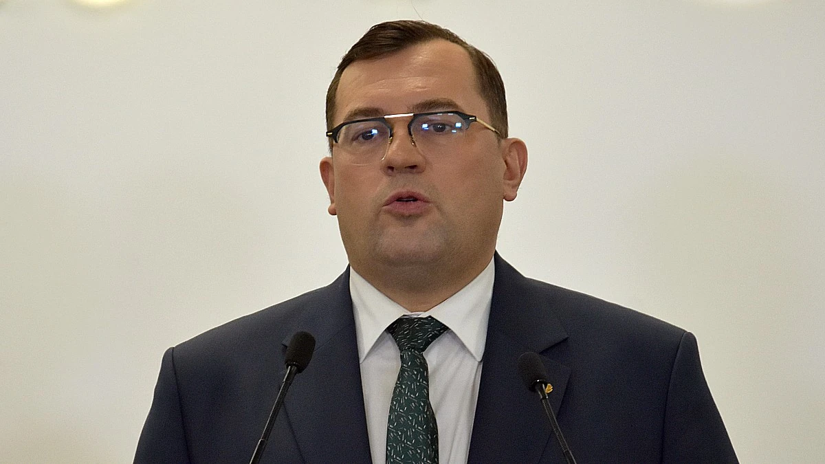 Obiecali 2 złote za litr paliwa dla rolników i... zrzucili winę na Brukselę. Reakcja unijnych urzędników pogrąża resort rolnictwa