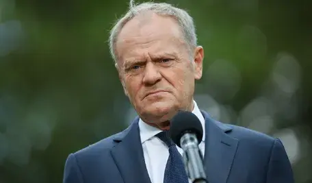 Donald Tusk podczas konferencji prasowej przyznał istnienie saloniku VIP