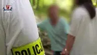 Wizja lokalna w lesie nad Łyną po odnalezieniu ludzkiego szkieletu – policjanci prowadzą czynności w sprawie zabójstwa sprzed 22 lat