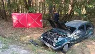 Rozbity samochód pod Staszowem