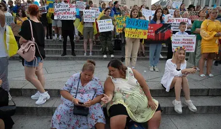 Demonstracja spotkanie ukraincow na placu zamkowym z okazji Dnia Niepodleglosci Ukrainy Fot. Andrzej Wiktor
