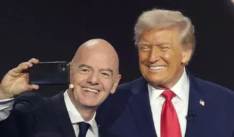Donald Trump i Gianni Infantino potwierdzili rozmowę o czerwonej kartce dla Folarina Baloguna, co wywołało kontrowersje i oskarżenia o wpływy polityczne na decyzje FIFA podczas mistrzostw świata.