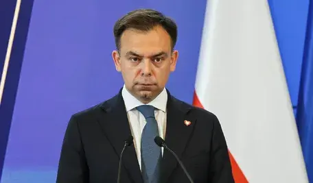 Zdaniem "Pulsu Biznesu" brak pozyskania zasądzonych pieniędzy od Gazpromu jest wynikiem osobistej decyzji Andrzeja Domańskiego