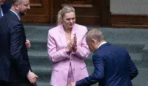 Państwowy e-Dziennik ma gromadzić w jednym systemie szereg danych o uczniach, co już teraz budzi poważne zastrzeżenia ekspertów.