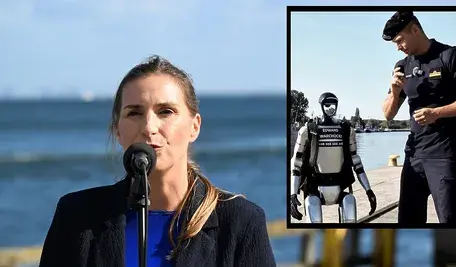 Marynarka Wojenna wpuściła chińskiego robota znanego jako "Edward Warchocki" na teren portu.
