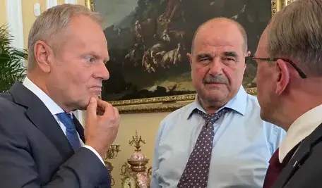 Donald Tusk, Cezary Żak i Artur Barciś