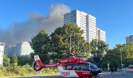 Dramat w Friedrichshain. Ogień w 18-piętrowym budynku, ewakuowano 115 osób