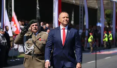 Prezydent Karol Nawrocki podczas Święta Wojska Polskiego