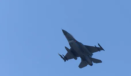 F-16