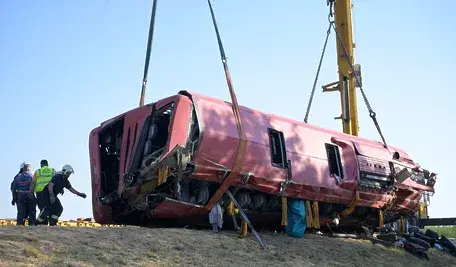 Policja wszczęła postępowanie przeciwko kierowcy polskiego autokaru z pielgrzymami