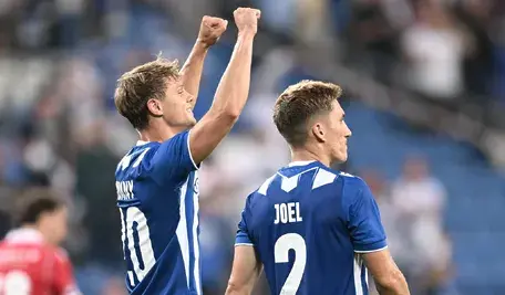 Jagiellonia Białystok i Lech Poznań rozbiły swoich rywali w europejskich pucharach i są o krok od awansu do fazy ligowej Ligi Europy.