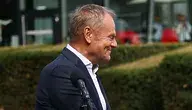 Premier Donald Tusk znowu wcisnął Polakom bubel prawny. Tutaj w Krakowie pozuje 