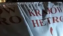 Tygodnik „Polityka” przyjrzał się organizowanym w Krakowie imprezom „Hetero Party”, podczas których uczestnicy promują heteroseksualizm i prezentują hasła „Polska hetero”.