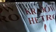 Tygodnik „Polityka” przyjrzał się organizowanym w Krakowie imprezom „Hetero Party”, podczas których uczestnicy promują heteroseksualizm i prezentują hasła „Polska hetero”.