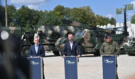 Kosiniak tarcza wschód (MON)