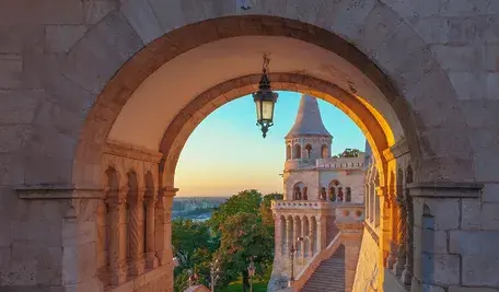 henryleester-budapest-6928973_1920