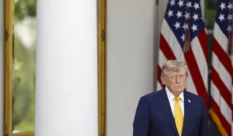 Prezydent USA Donald Trump. Administracja zapowiedziała plan cofnięcia nawet 200 tys. wiz biznesowych i turystycznych dla cudzoziemców ubiegających się o azyl w Stanach Zjednoczonych.