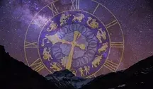 Zegar astronomiczny na tle gwieździstego nieba