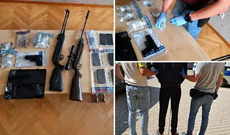 Policja zabezpiecza broń, amunicję i dowody w sprawie strzelaniny pod Zambrowem, w której kierowca Audi został postrzelony w głowę