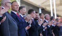 Prezydent Karol Nawrocki jest zdecydowanie bardziej lubiany i popularny w Polsce niż poza jej granicami. I to chyba tak właśnie powinno być! 