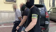 Rosyjscy obywatele z czeczeńskimi korzeniami, broń z zatartymi numerami,