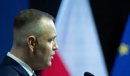 Poseł KO Marcin Józefaciuk pochwalił weto prezydenta Karola Nawrockiego w sprawie wprowadzenia państwowego systemu eDziennik.