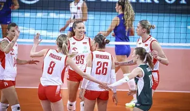 Polskie siatkarki pokonały Portugalię w 1/8 finału mistrzostw Europy i awansowały do ćwierćfinału, w którym zmierzą się z reprezentacją Holandii.