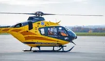 W Jarzębiej Łące dwójka nastolatków wjechała skuterem pod pociąg