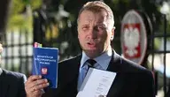 Prof. Przemysław Czarnek podczas konferencji prasowej przed siedzibą Trybunału Konstytucyjnego w Warszawie