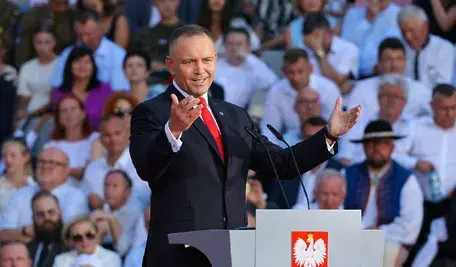 W pierwszą rocznicę zaprzysiężenia Karola Nawrockiego politycy Koalicji Obywatelskiej i Lewicy opublikowali liczne wpisy krytykujące prezydenta oraz podsumowujące jego decyzje o zawetowaniu ustaw.
