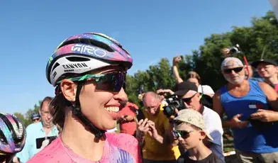 Katarzyna Niewiadoma-Phinney wygrała 7. etap Tour de France kobiet i została nową liderką klasyfikacji generalnej wyścigu.