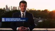 Redaktor Marek Pyza na dachu redakcji 