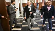 Karol Nawrocki pozwał wydawcę Onetu w związku z publikacjami dotyczącymi jego przeszłości, a pierwsza rozprawa odbyła się za zamkniętymi drzwiami na wniosek Ringier Axel Springer Polska.