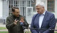 epa13236717 Minister spraw zagranicznych Polski Radosław Sikorski (z lewej) wypowiada się obok ministra spraw zagranicznych Ukrainy Andrija Sybihy (z prawej) podczas wspólnej konferencji prasowej w Soborze Mądrości Bożej (Soborze Sofijskim) w Kijowie na Ukrainie, 13 września 2026 r. Sikorski przybył do Kijowa 11 września, aby spotkać się z przedstawicielami najwyższych władz Ukrainy, i przedłużył swoją wizytę na weekend. EPA/SERGEY DOLZHENKO Dostawca: PAP/EPA.
