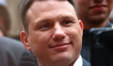 Sławomir Mentzen zadowolony z samego siebie 
