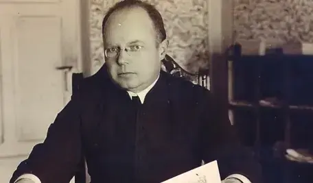 Ksiądz Wojciech Mondry - pierwszy redaktor naczelny, a właściwie cała jednoosobowa redakcja "Niedzieli"